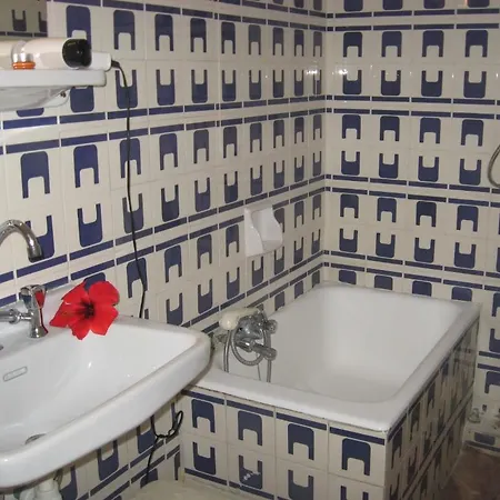 Hotell Marie Acharavi (Corfu)