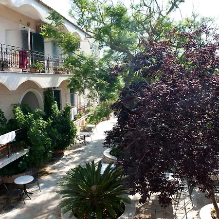 Hotel Marie Acharavi (Corfu)